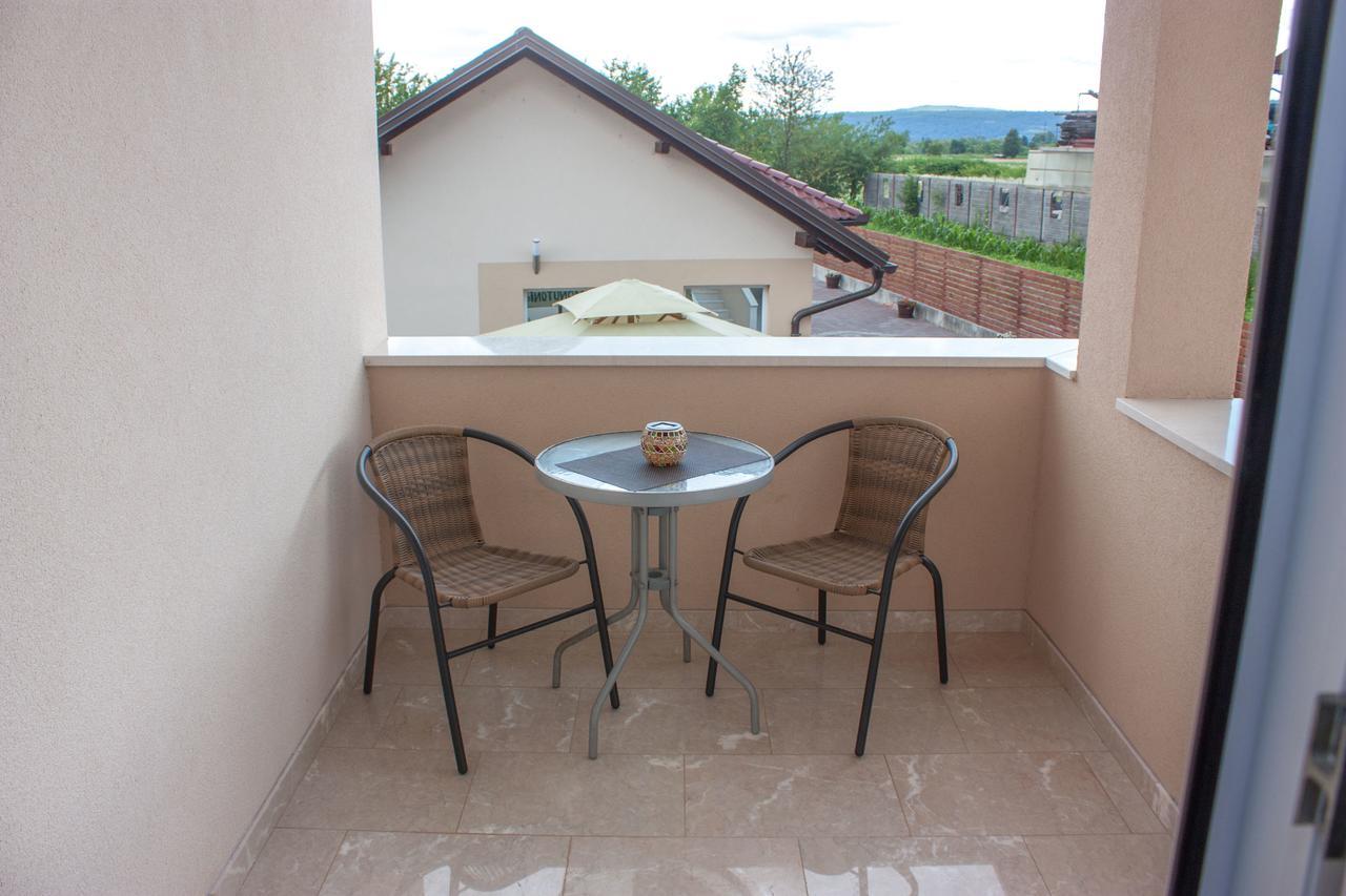 Villa Maja Bihac Ngoại thất bức ảnh